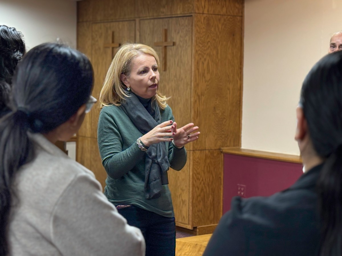 Mexican consulate of Oklahoma City brings its mobile unit to Tulsa. What does it offer?