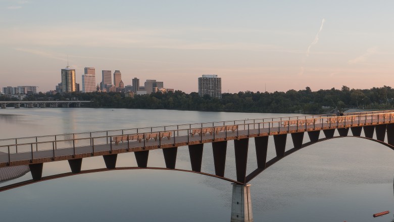 Photo of the Williams Crossing Bridge