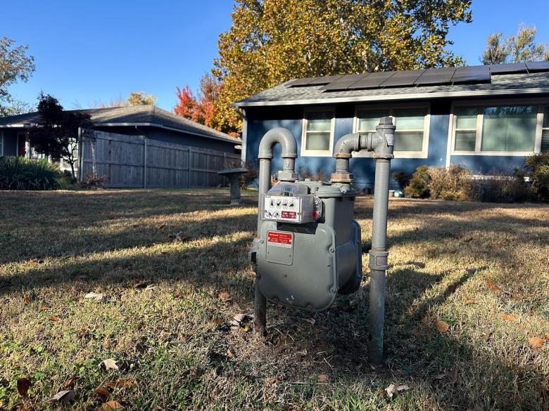 A gas meter in the front yard of a midtown Tulsa house Nov. 15, 2025.