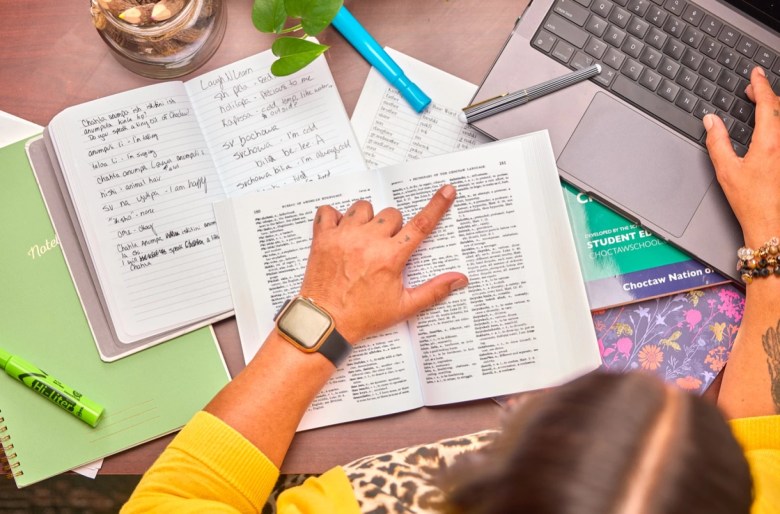 Choctaw language learning