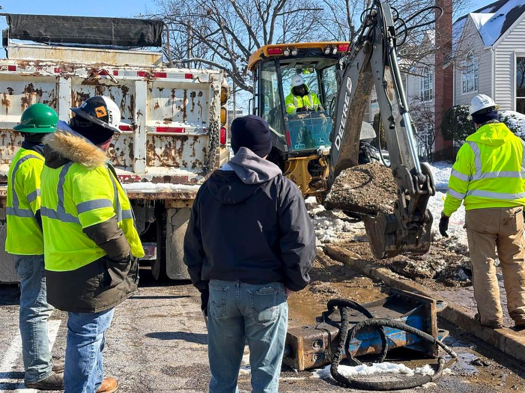 As Tulsa thaws, water main breaks are surging. Local businesses are feeling the impact.