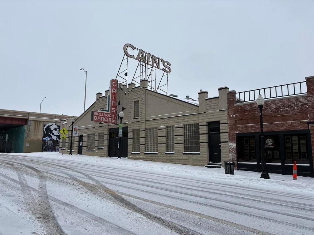 Click through these photos of snow across Tulsa — and send us yours!