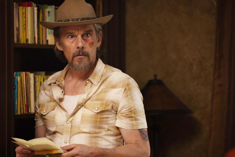 FX's The Lowdown -- "Pilot" Episode 1 -- Pictured: (l-r) Michael Hitchcock as Ray, Ethan Hawke as Lee Raybon. CR: Shane Brown/FX