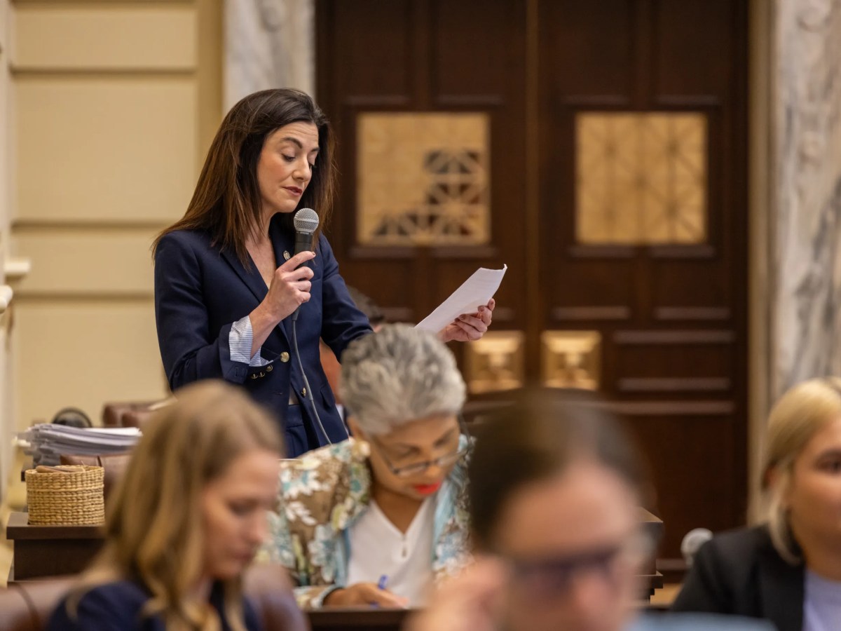 As calls grow, Oklahoma’s 211 hotlines could get long-sought state money