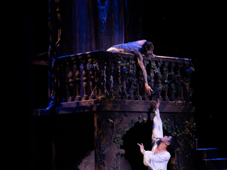 The Balcony Scene from Edwaard Liang’s “Romeo & Juliet.”