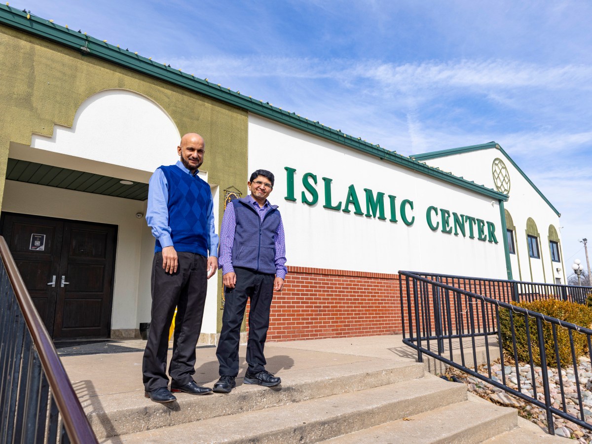 Shocked by attention, Islamic Society of Tulsa prepares for hundreds at open house