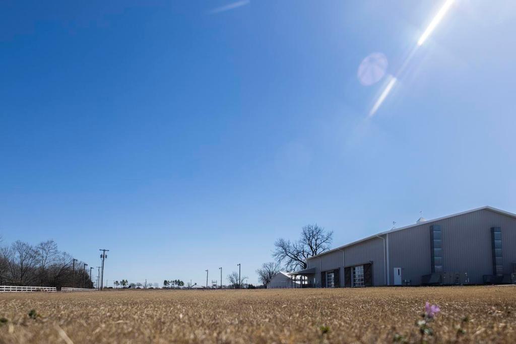  Jenks' city leaders paid nearly $7 million to purchase a 25-acre horse ranch and more than 400 acres of land next to it to develop into a "Gathering Place contender."