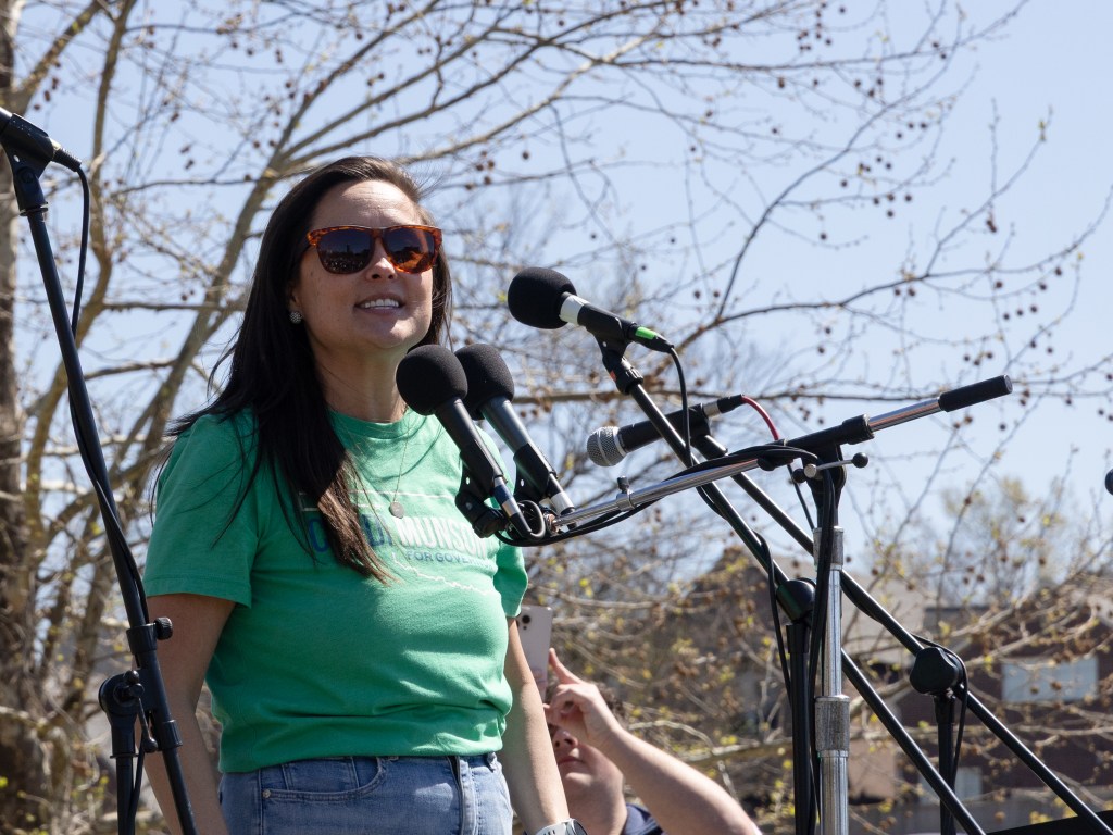 Cyndi Munson speaking at dream keepers park