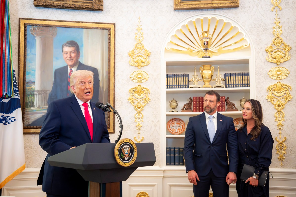 President Donald Trump participates in the swearing-in ceremony for former U.S. Sen. Markwayne Mullin as he is sworn in as secretary of homeland security by Pam Bondi in the Oval Office of the White House in Washington, D.C., March 24, 2026.