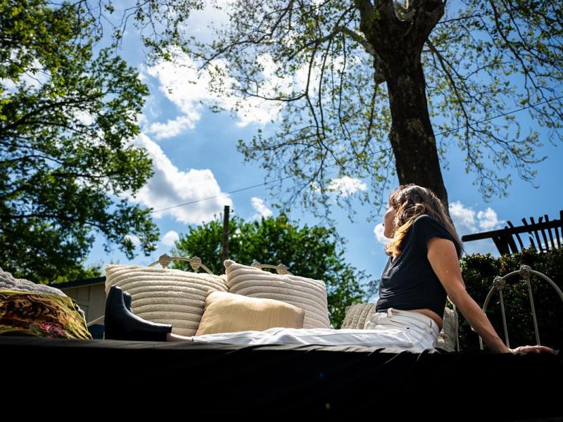 When her chronic pain got out of hand, she turned to kratom. It landed her in rehab.