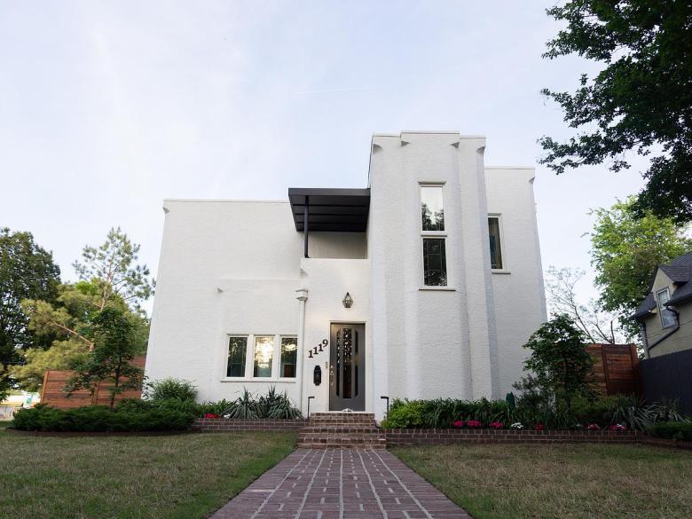 The Oath Studio, located at 1119 S. Owasso Ave., is the former home of Adah Robinson. The property in Tracy Park is now an occasional event space.