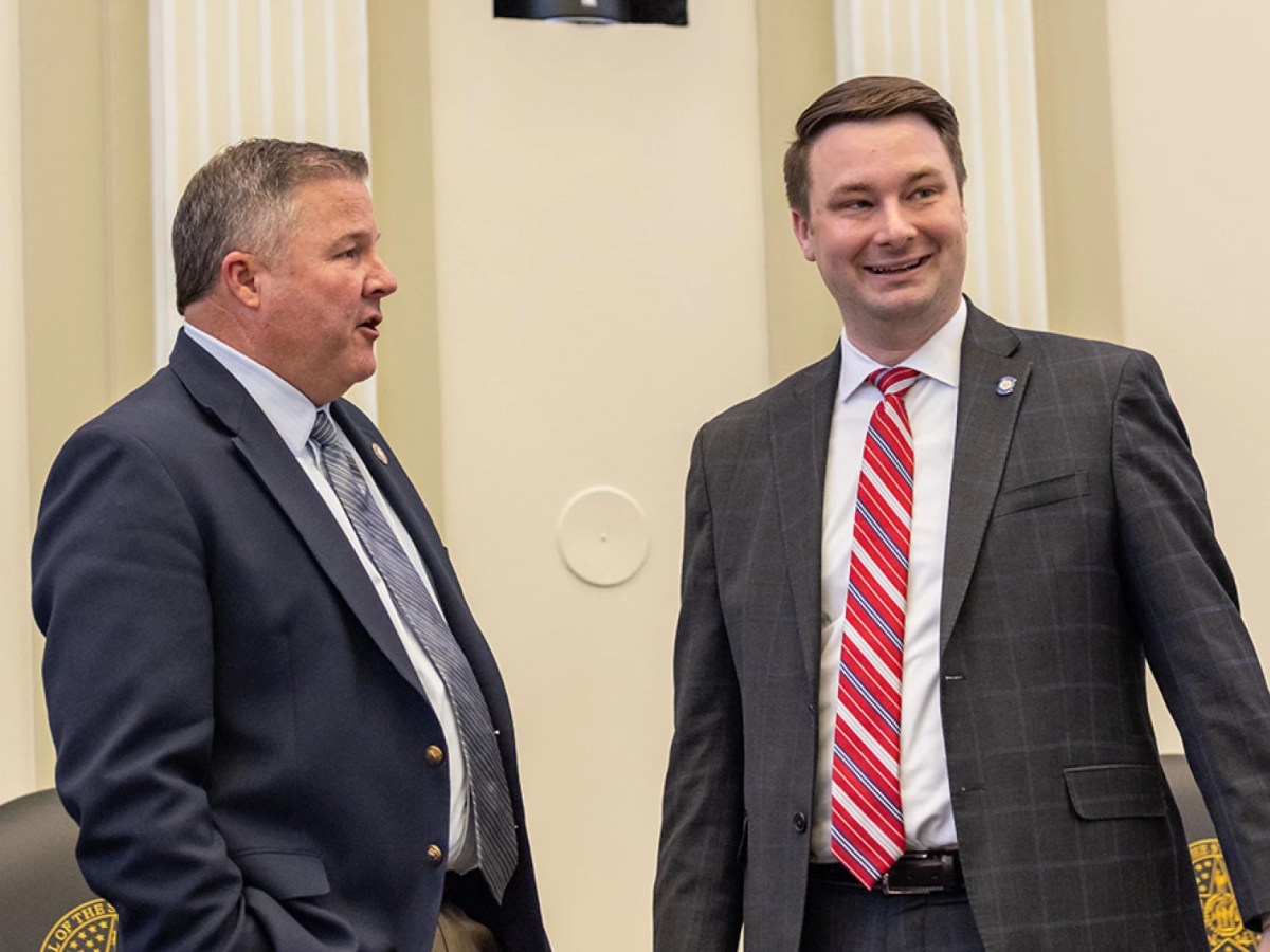 Pair of welfare immigration reporting bills fail in the Oklahoma Senate