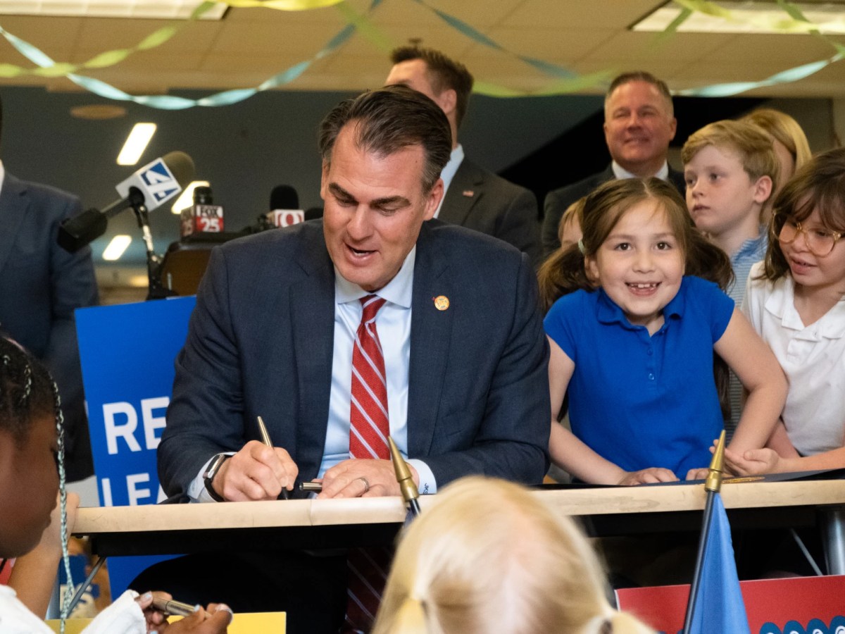 Oklahoma early literacy policy overhaul signed into law, includes third-grade retention