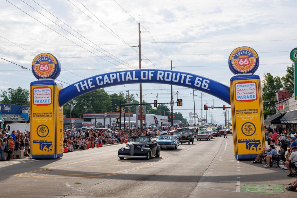 Tulsa’s Route 66 Capital Cruise smashes Guinness classic car record