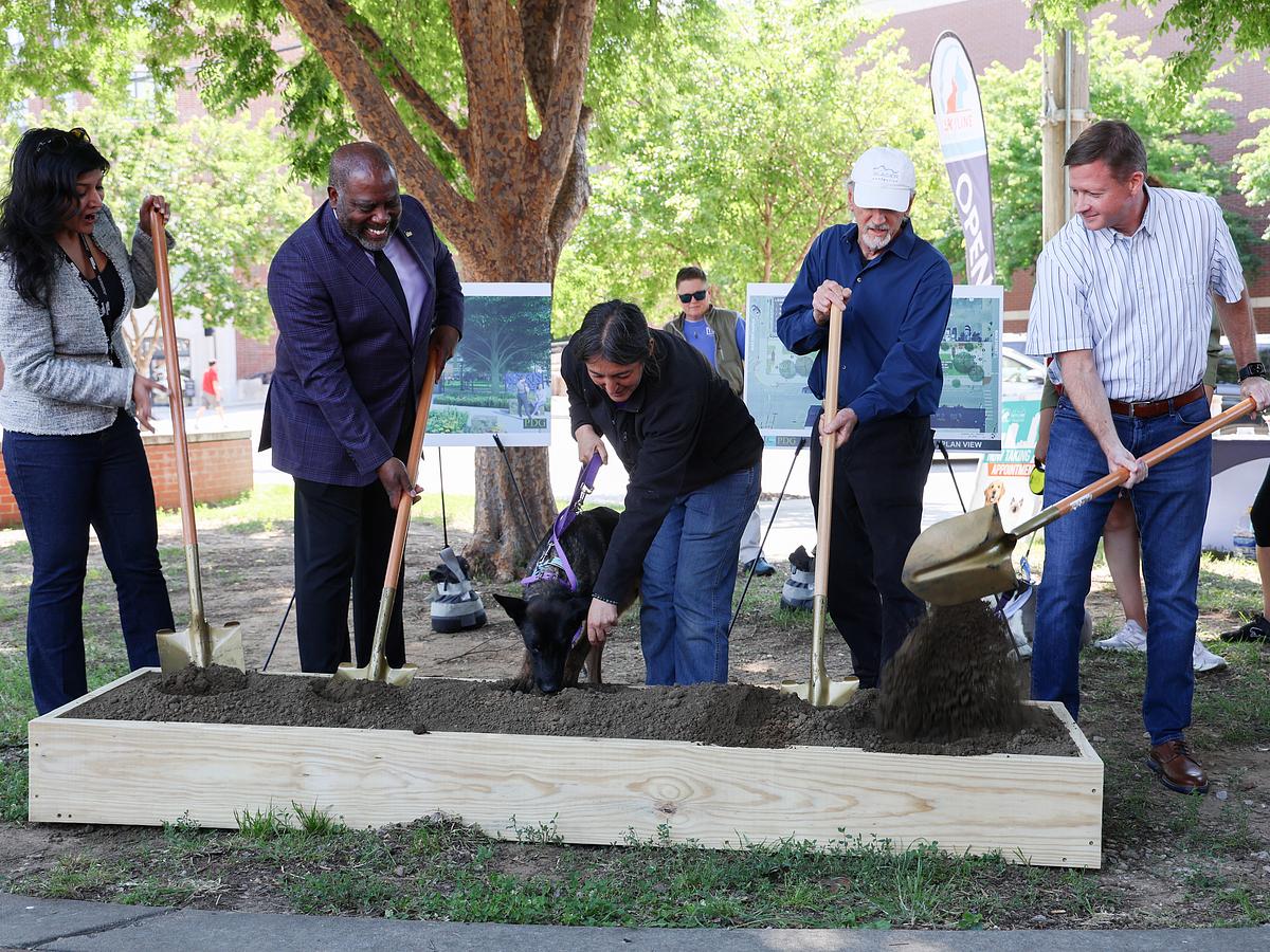 Downtown Tulsa’s Legacy Park is going to the dogs! New Arts District dog park coming soon.