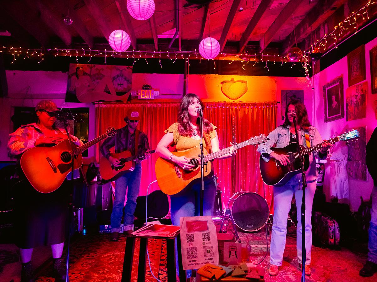 Trio of female musicians showcase songwriting talent at Thelma’s Peach