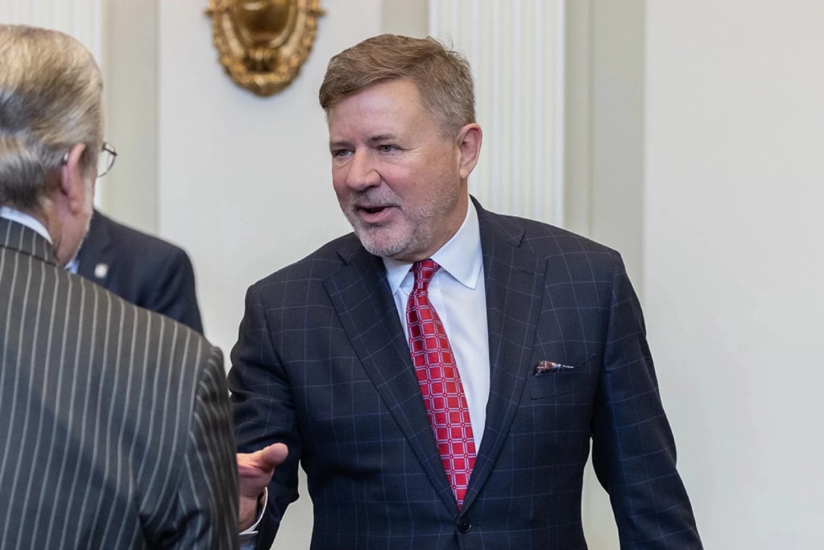 Oklahoma Attorey General Gentner Drummond greets lawmakers at the 2024 State of the State address.