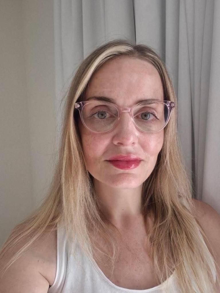 Nadine Riordan, a resident in Blanchardstown, Ireland, said she witnessed multiple deliveries a day while Manna operated in Ireland.