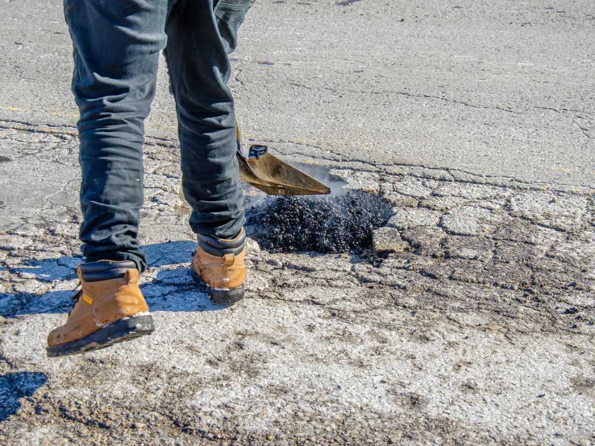 On pothole patrol: How Tulsa responds to those 311 requests near you