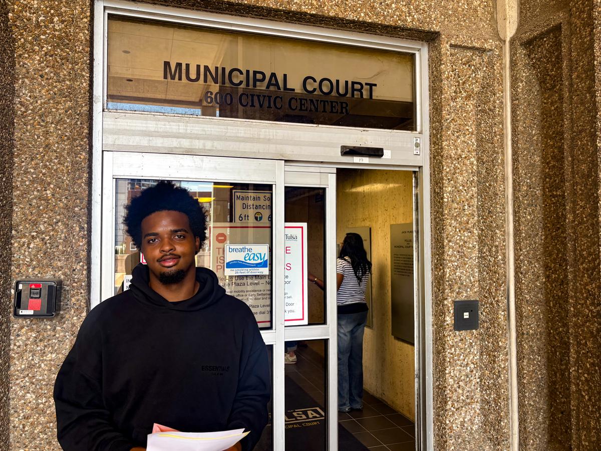 1,200+ Tulsans showed up to clear their warrants. Organizers were caught by surprise.