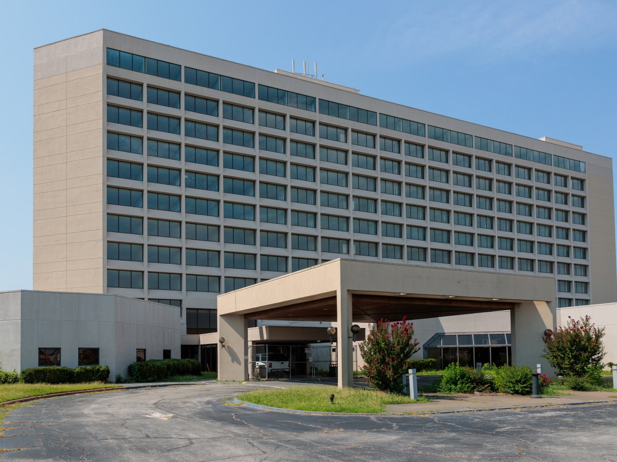You asked, we answered: What’s happening with the ‘abandoned Marriott Hotel’ in east Tulsa