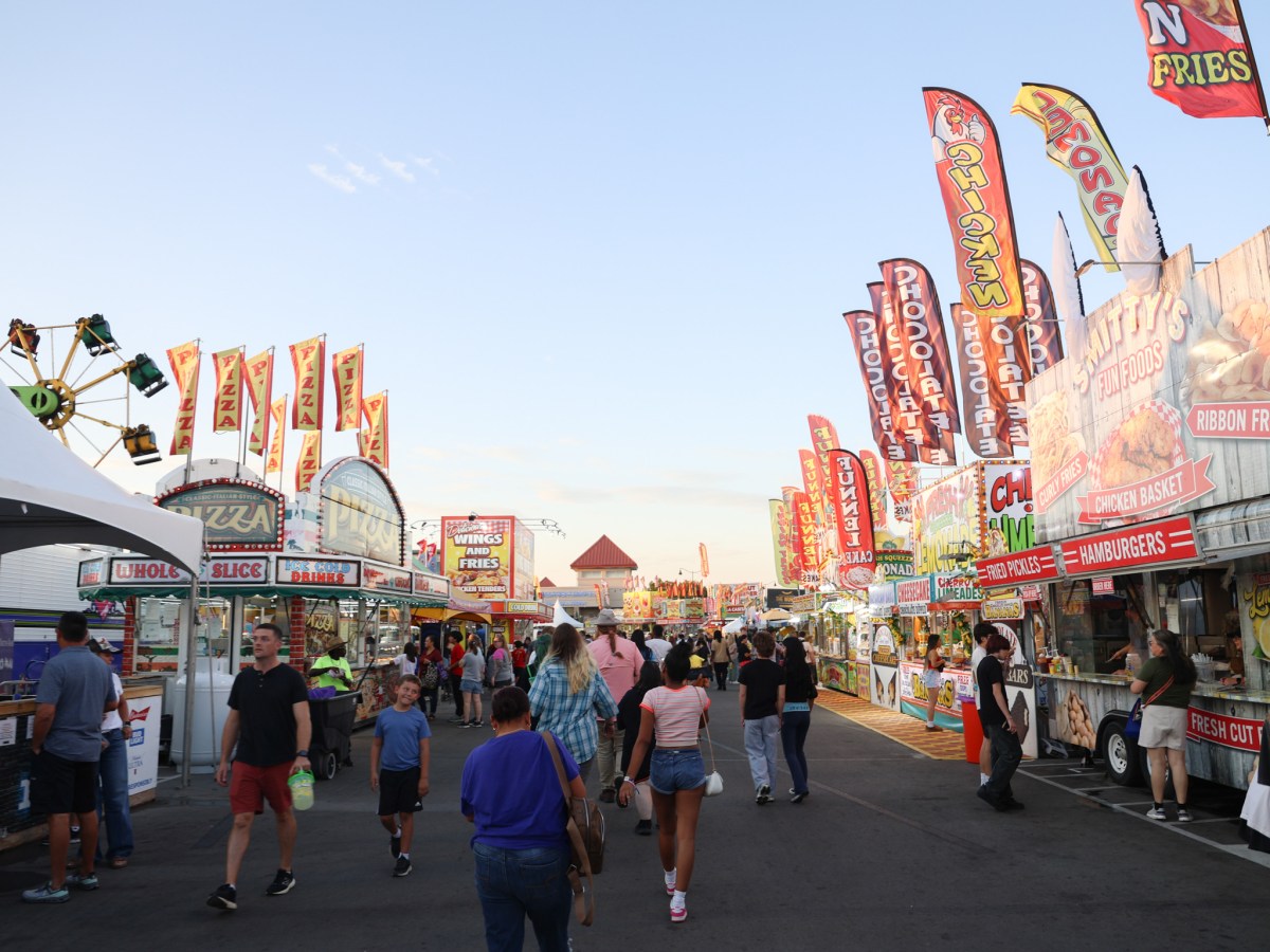 Pricing pickle pizza: A look inside food vendors and how far $100 could go at the Tulsa State Fair