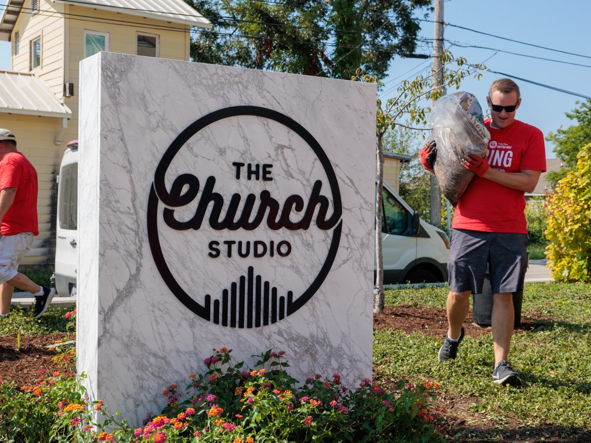 Thousands of volunteers finish much-needed projects at area nonprofits as part of Tulsa Area United Way’s Day of Caring