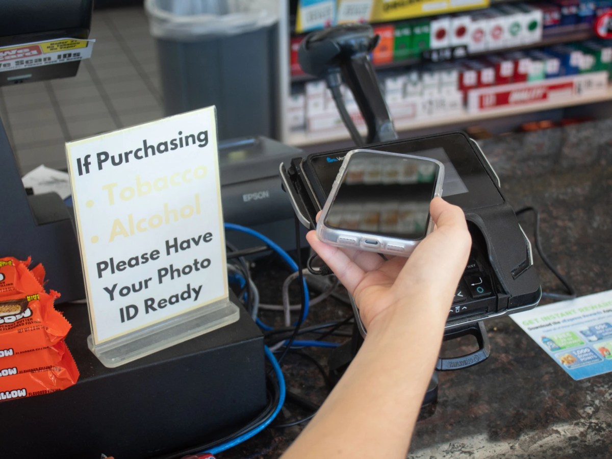 Oklahomans can now add digital state ID, driver’s license to Apple Wallet
