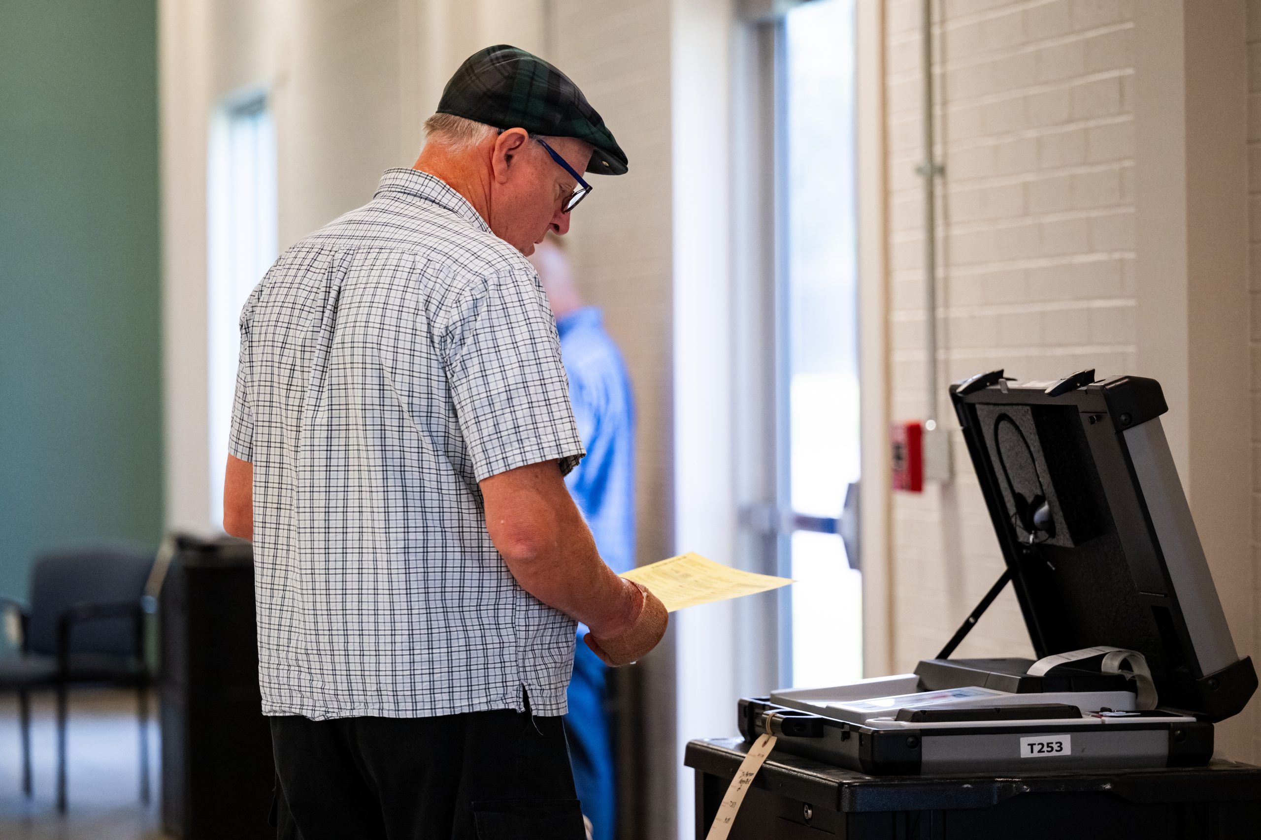 Voters to choose whether Oklahoma's top judges keep their jobs Nov. 3