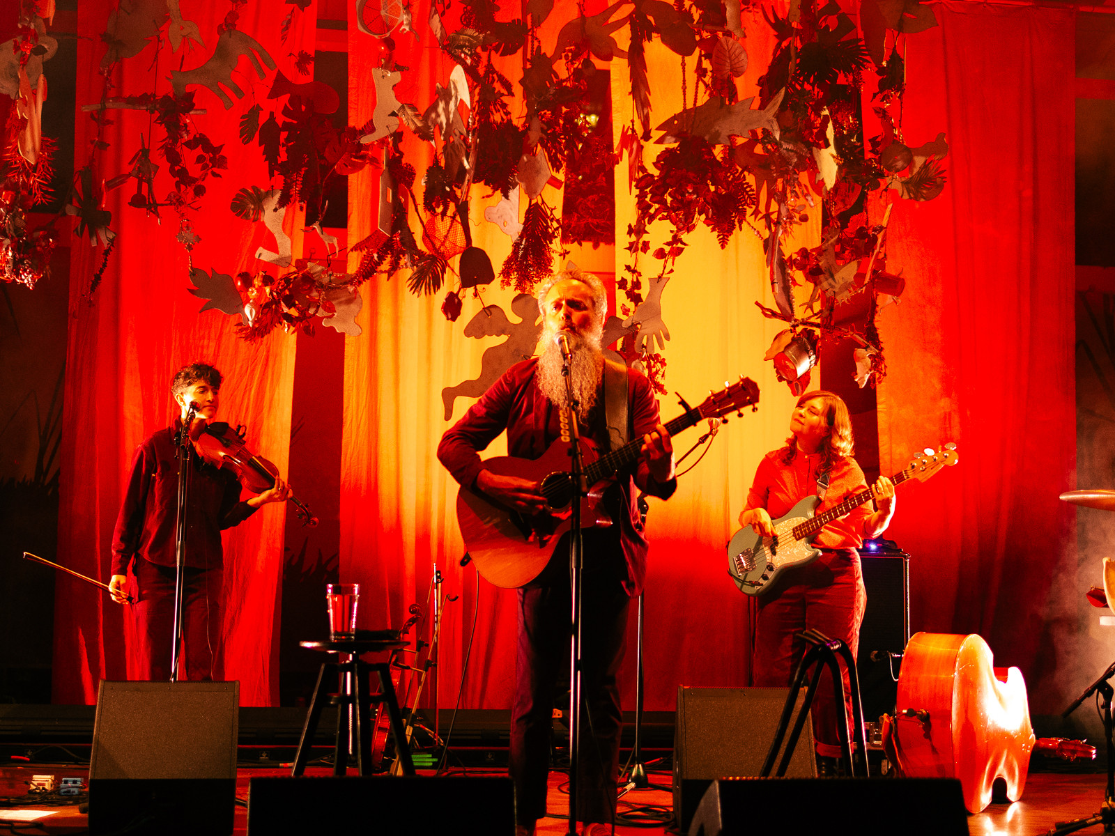 Thousands fill Guthrie Green for Iron & Wine’s free concert