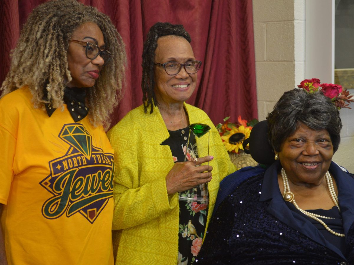 Honoring ‘jewels’: Ceremony celebrates 24 north Tulsa elders for years of service