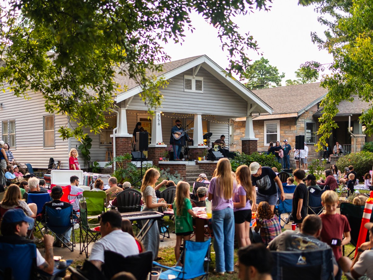 Hundreds fill Owen Park’s Tiny Porch Festival for All to hear Keyland and Micah Felts